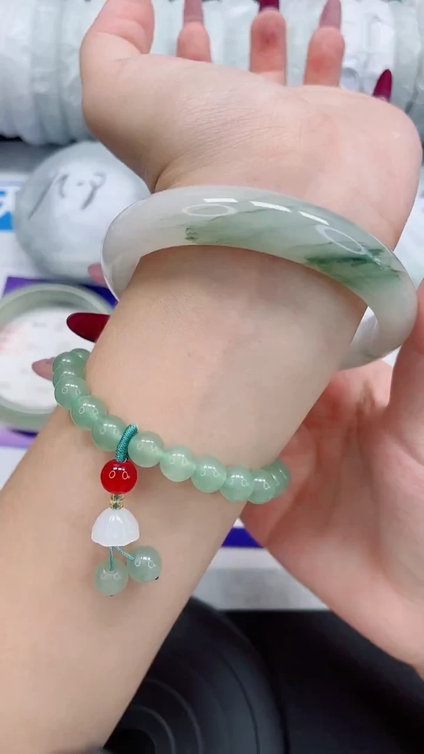 未镶嵌手镯石英质玉31-62/63