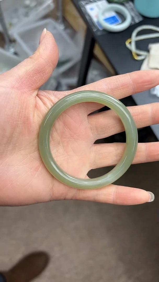 未镶嵌手镯和田玉（糖玉）57圈口C-33