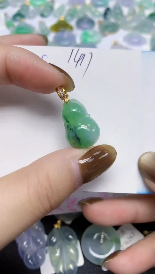 颈饰未镶嵌翡翠天然缅甸翡翠A货翡翠百元以上9元证书费自理