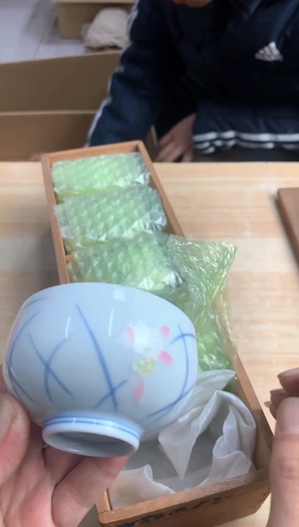 默认微瑕，no退no换，介意勿拍