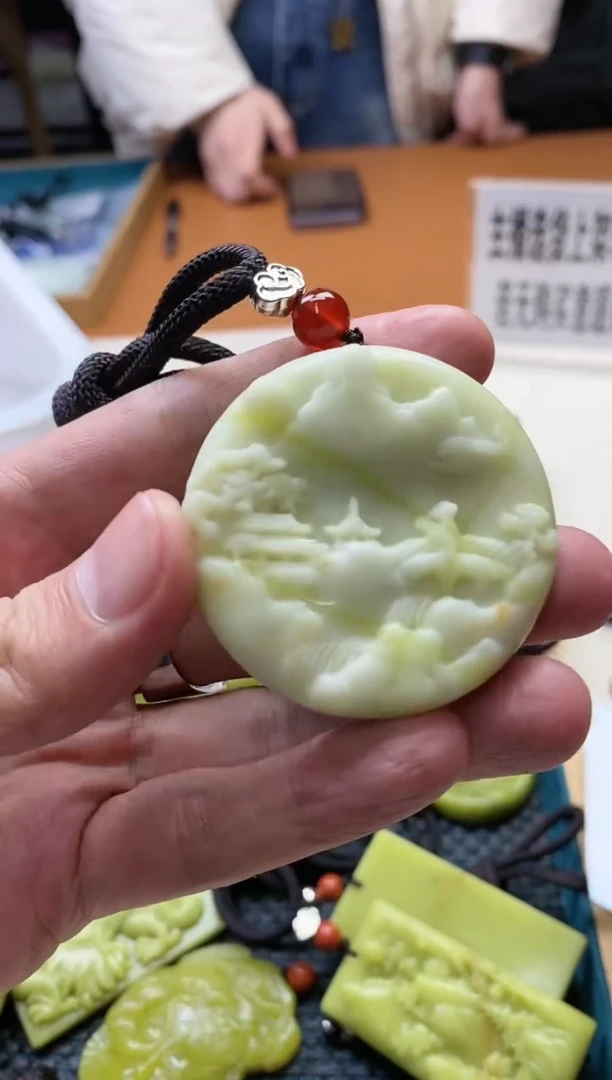 【闪购商品】蛇纹石玉其它未镶嵌多样性发货一个