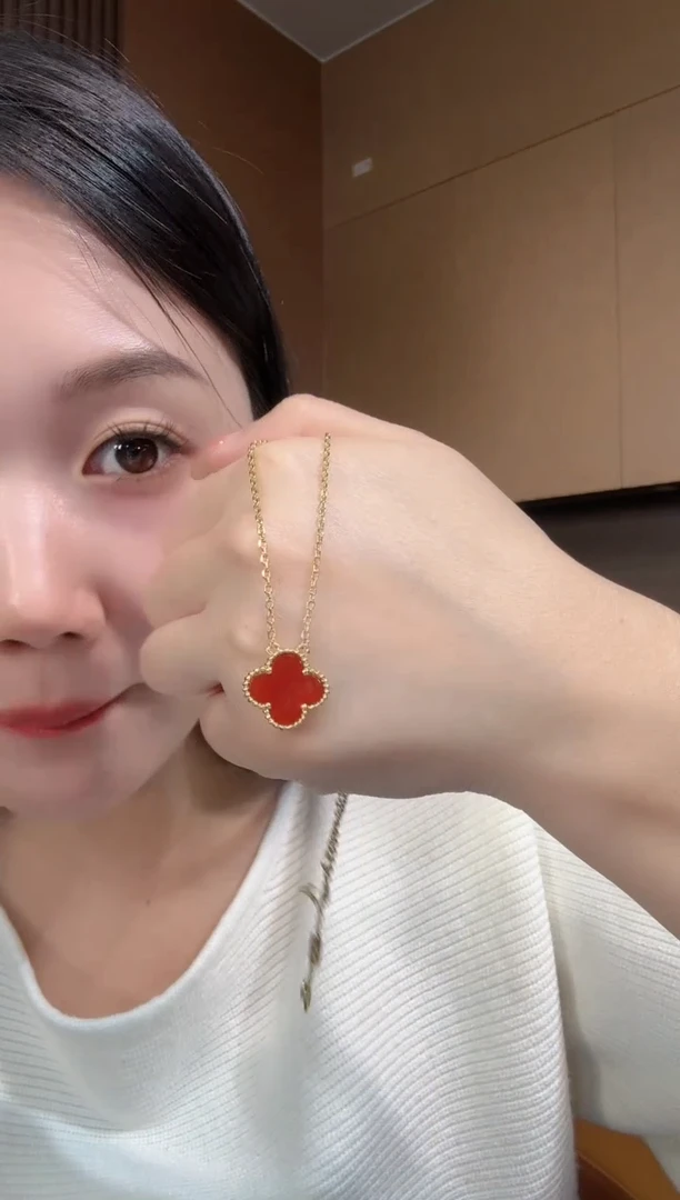 【闪购商品】玛瑙/玉髓套链18K金镶嵌红色k黄，四叶草套链GHJ