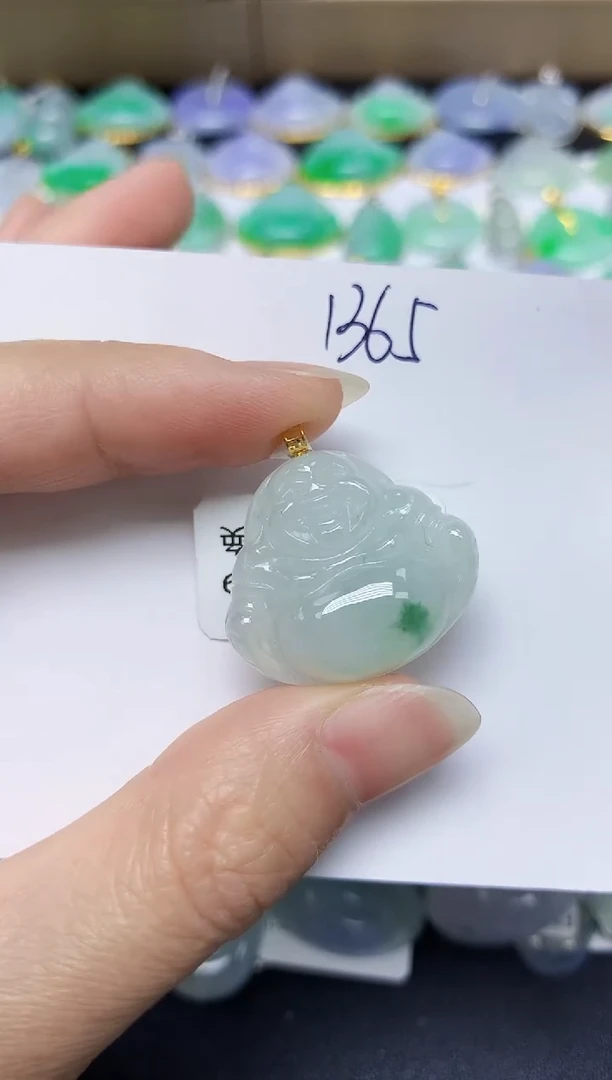 翡翠18K金镶嵌颈饰天然缅甸翡翠A货