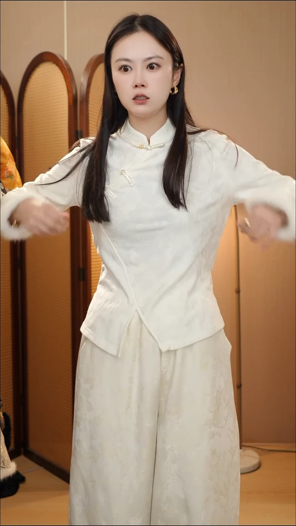 白色德绒   开叉
