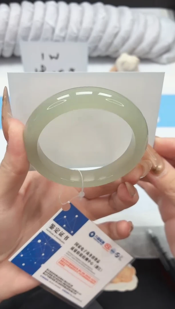 未镶嵌手镯石英质玉89/东陵54.6