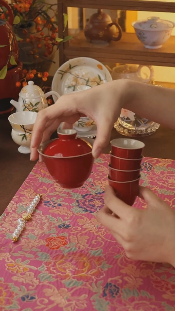 盖碗+茶杯*4
