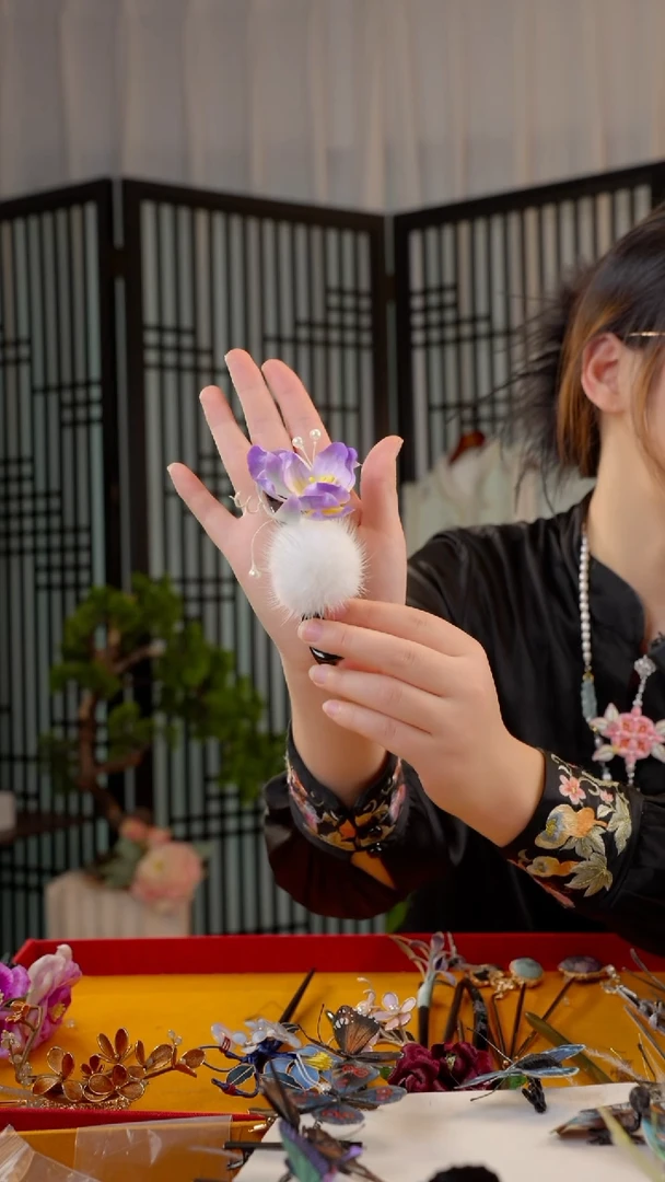 刺绣白*非遗苏绣绒花手工饰品