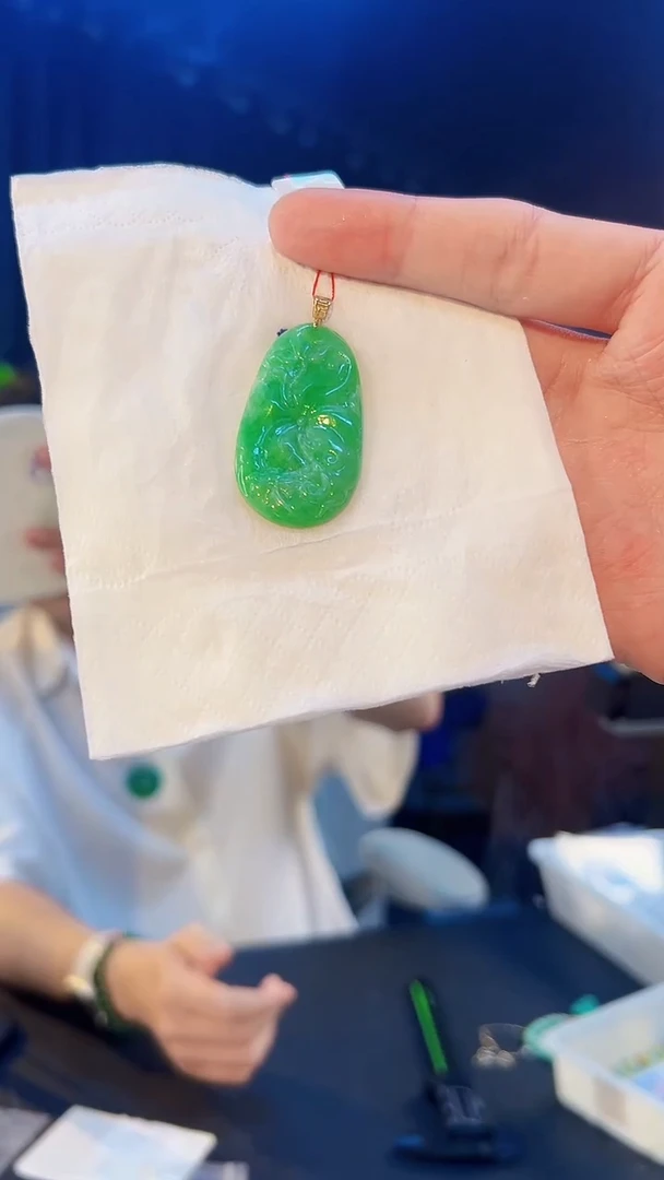 翡翠18K金镶嵌颈饰缅料A货/支持复检/一件