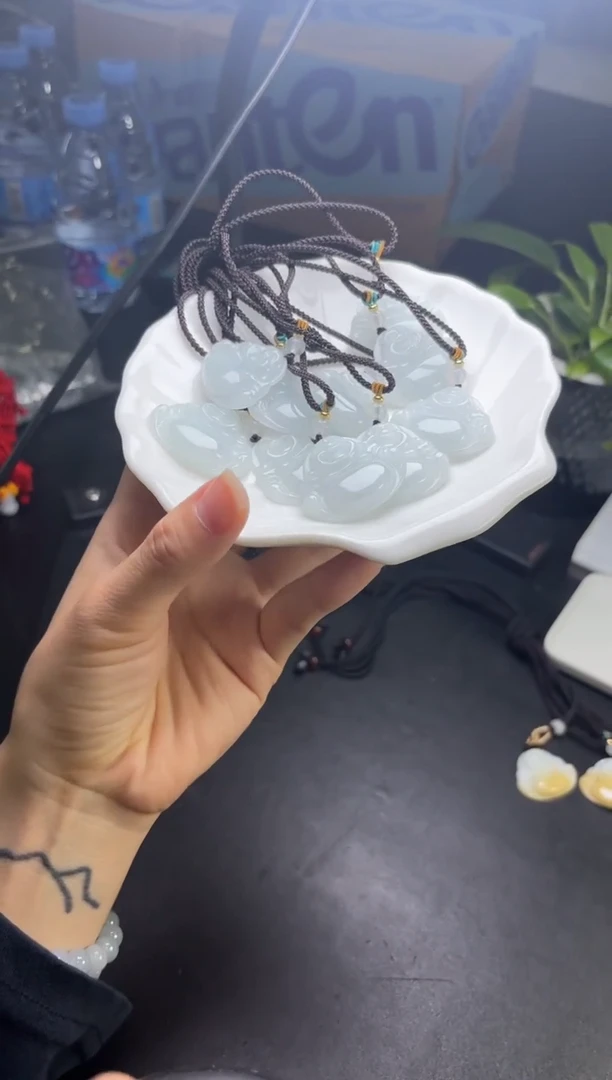 未镶嵌挂件翡翠多样性发一件25090404A