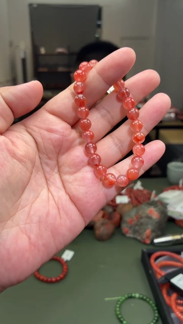 手串未镶嵌南红玛瑙一条约7mm 多样性发货