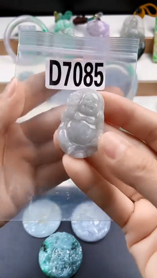 颈饰未镶嵌翡翠天然翡翠吊坠挂件