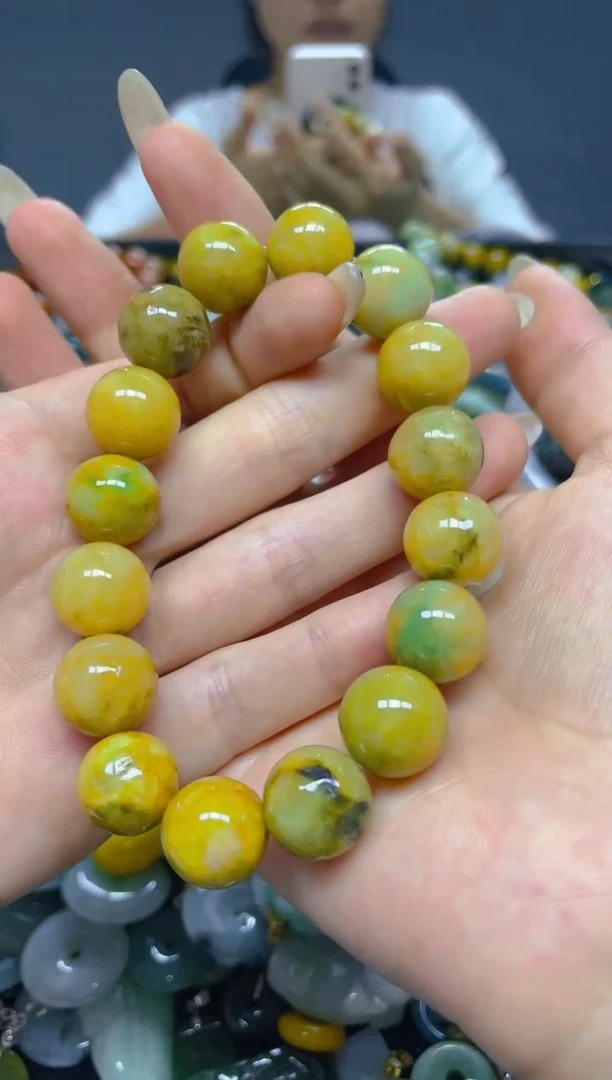 颈饰未镶嵌翡翠13MM/ C /翡翠A货，一件也是批发价