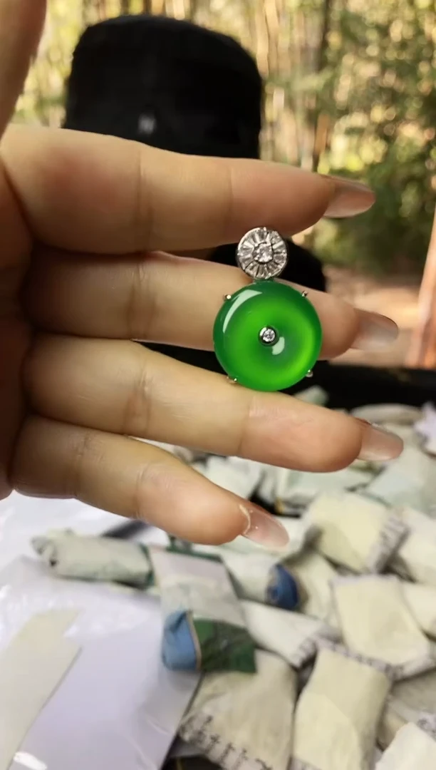 满色吊坠 所见即所得！！！