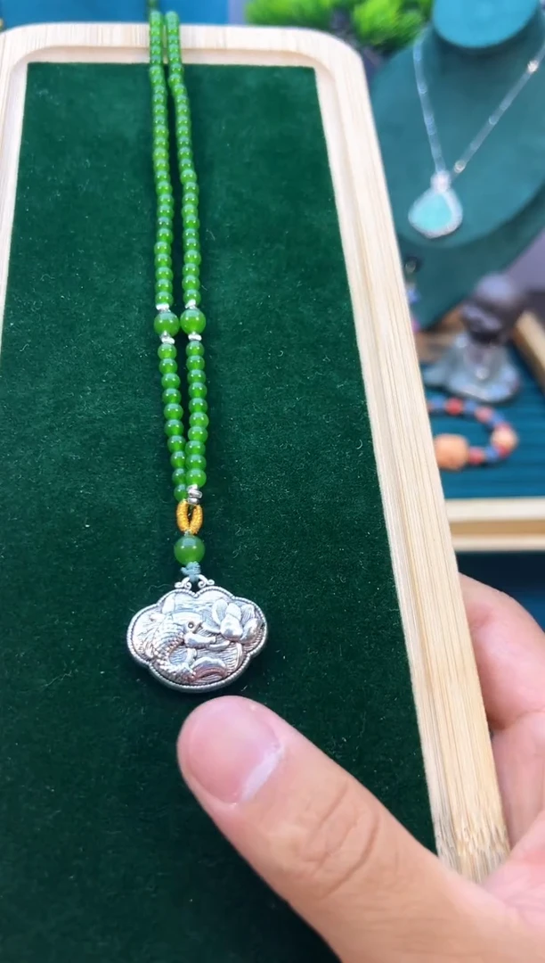 翡翠银S925镶嵌颈饰X774