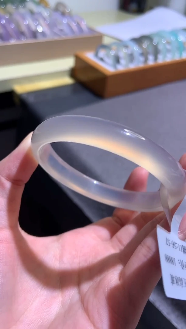 手镯玛瑙/玉髓未镶嵌25