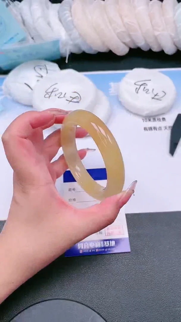 未镶嵌手镯石英质玉15T21-59