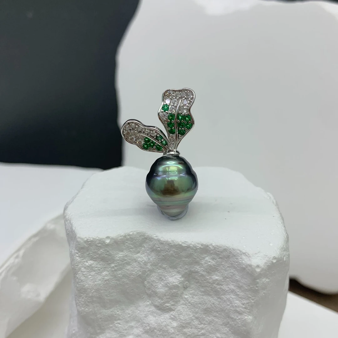 咔咔珍珠 海水大溪地珍珠 s925银吊坠镶嵌 素款时尚萝卜叶