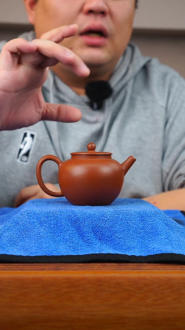 茶壶紫砂朱泥平盖苹果壶135CC 白玉底