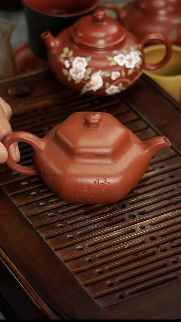 茶壶紫砂宜兴紫砂六方仿古180毫升