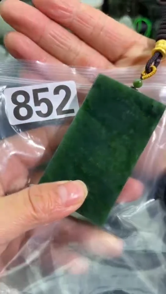 未镶嵌和田玉珠宝半成品牌子
