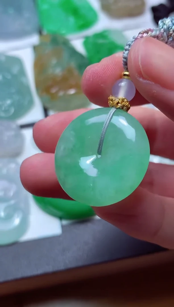翡翠未镶嵌颈饰天然翡翠