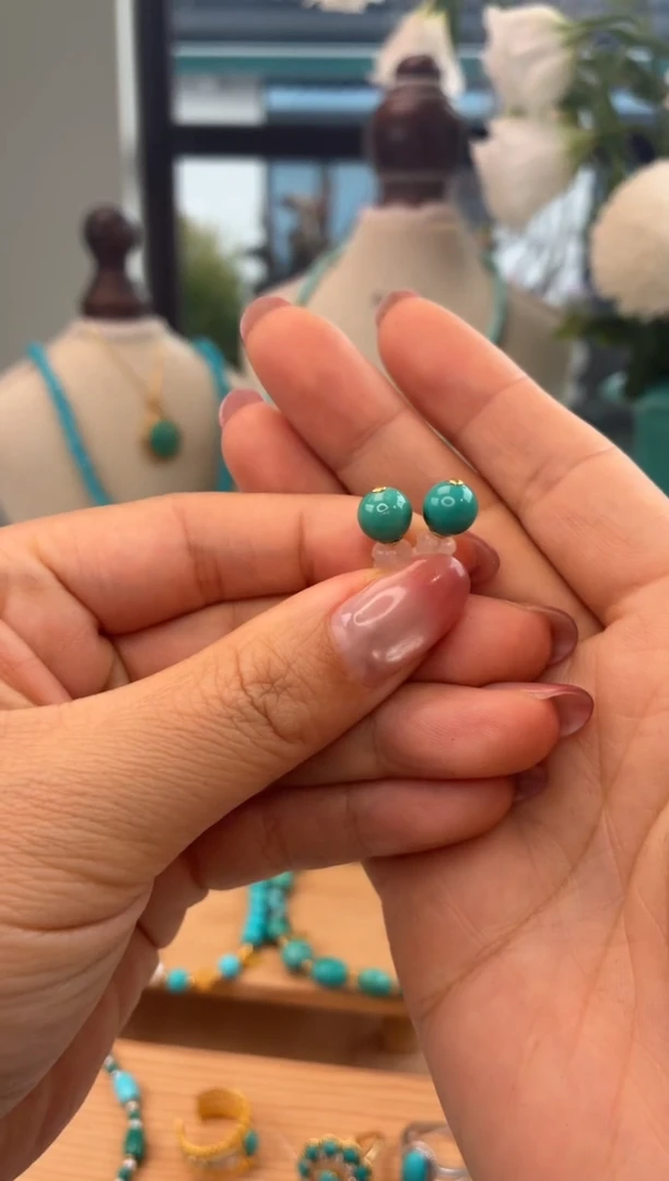 18K金镶嵌绿松石耳饰1