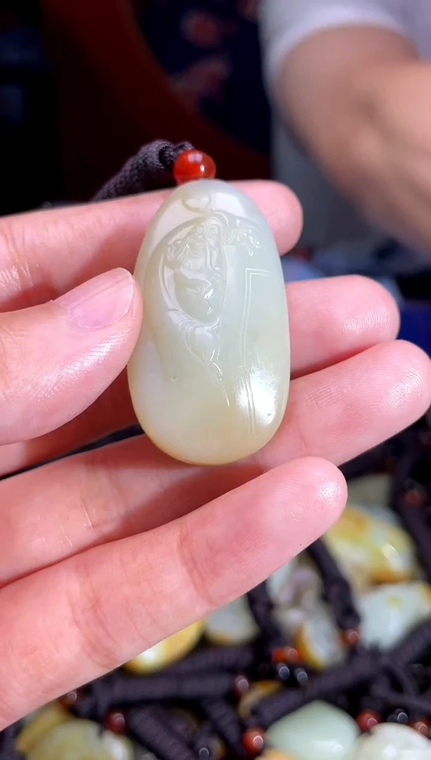 和田玉未镶嵌挂件1