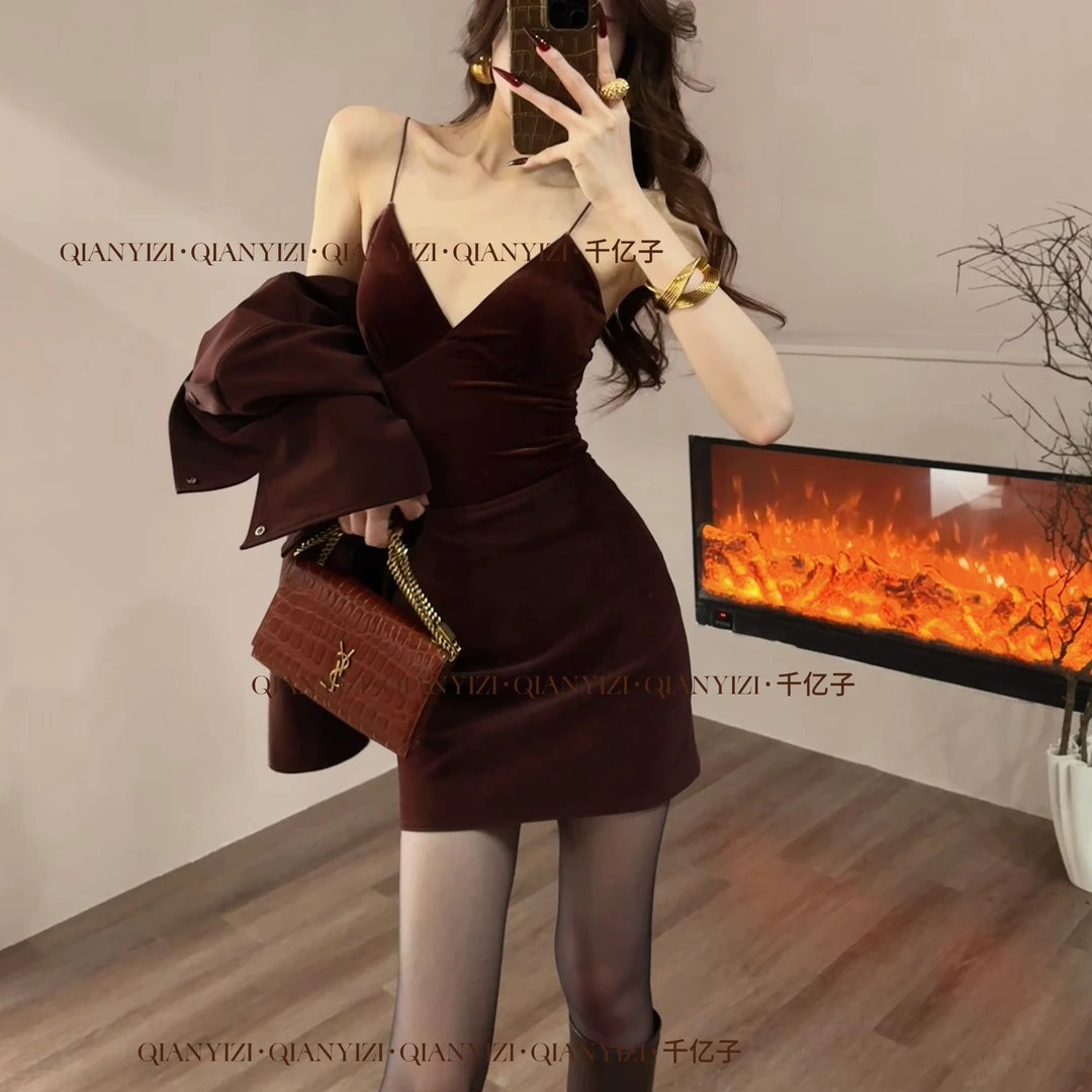 千亿【戛纳之夜】原创经典百搭显瘦磨砂感PU皮半裙