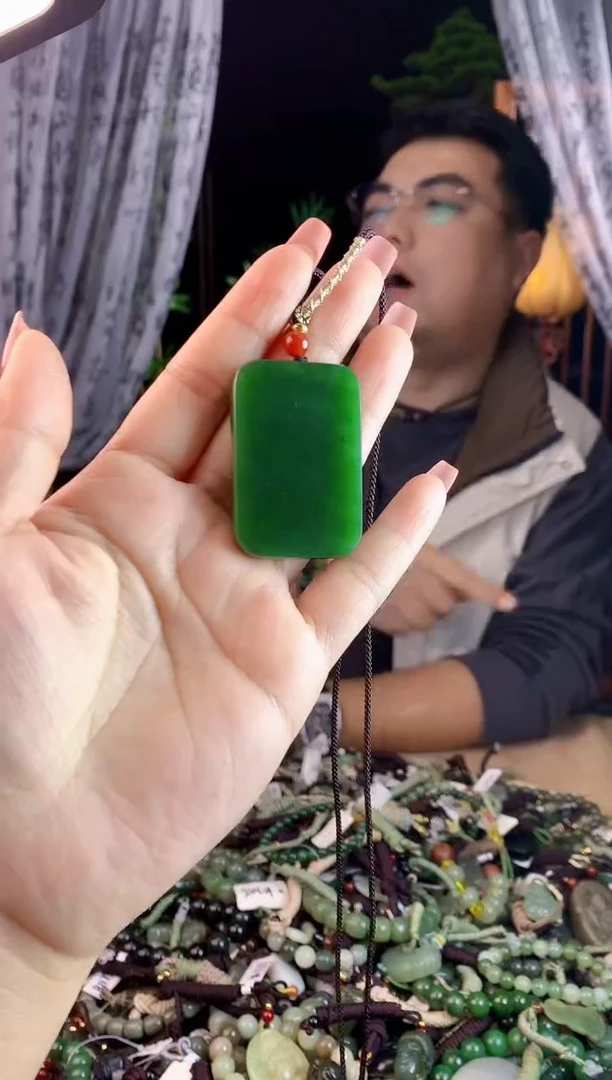 【闪购商品】和田玉挂件未镶嵌多样性发货拍一发一