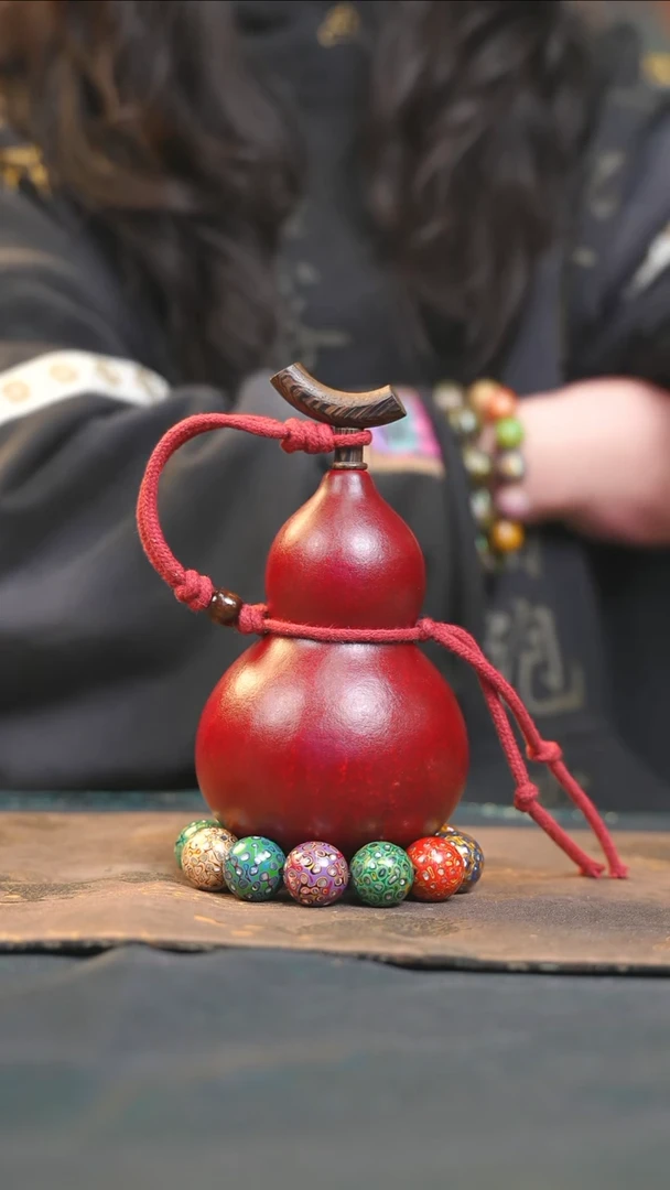 【闪购商品】YU100红色小容量酒葫芦随缘发