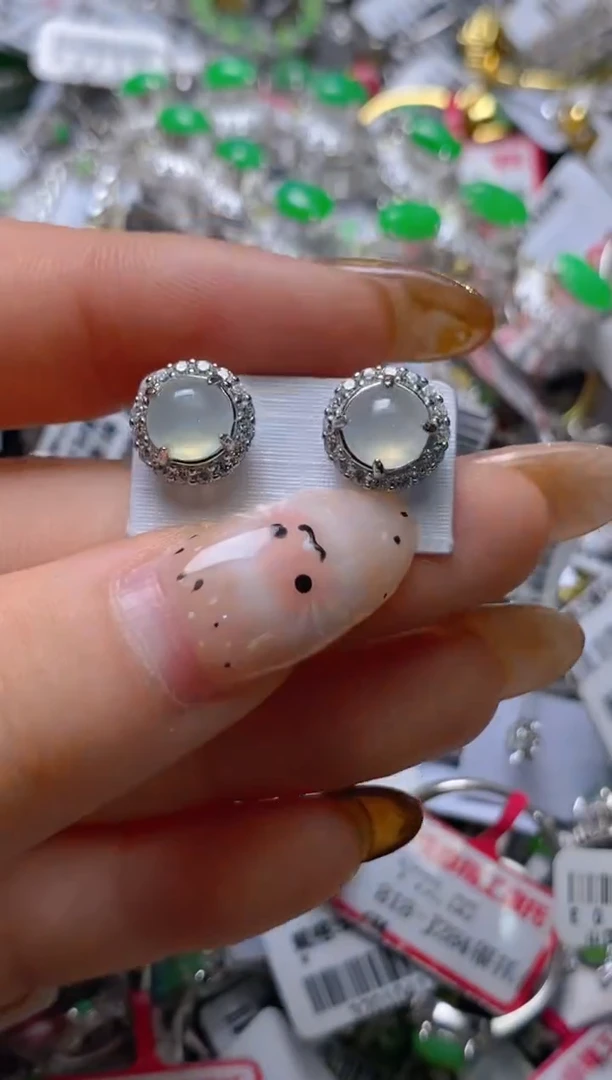 银S925镶嵌戒指翡翠百内无证书