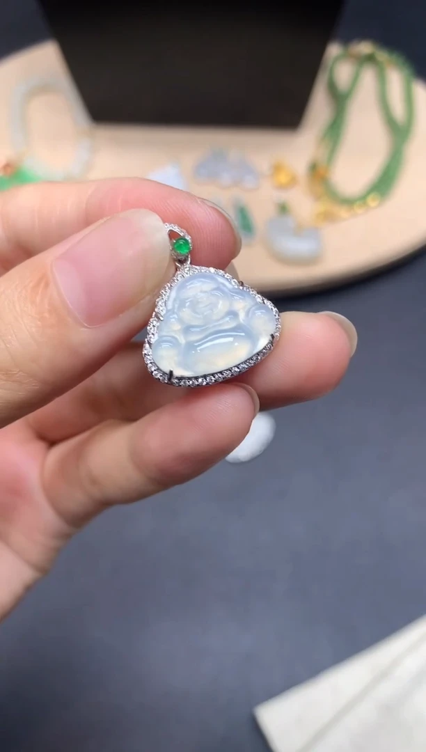 【闪购商品】翡翠吊坠(不含链)银S925镶嵌佛公【多样性发其一】