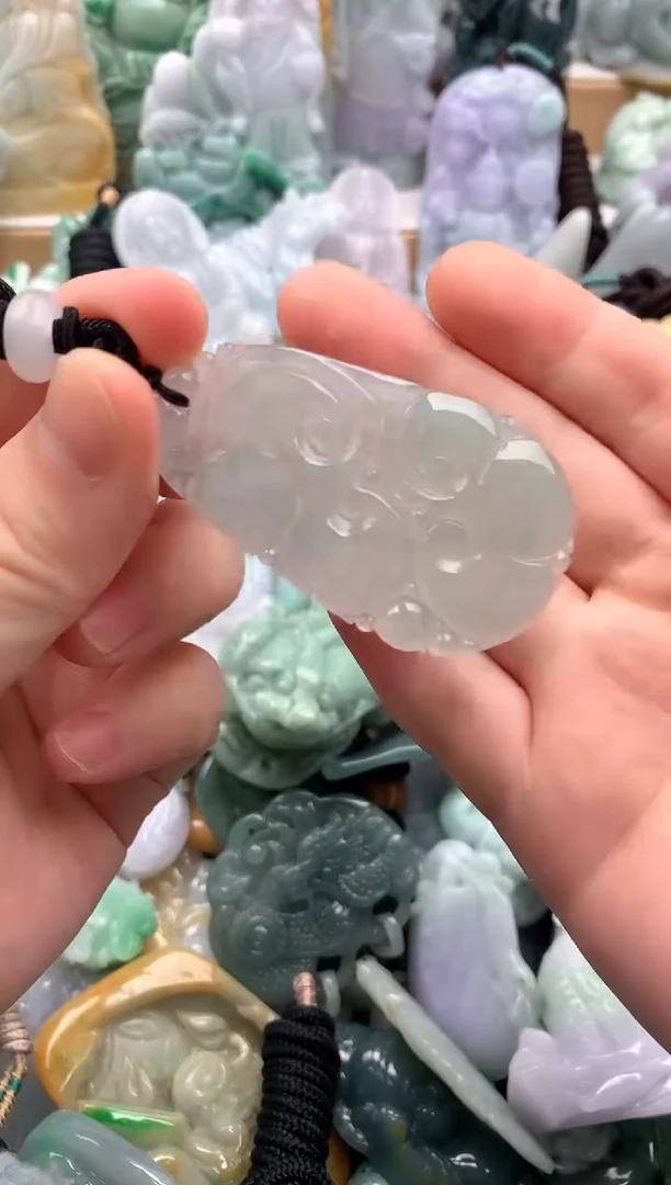 吊坠(不含链)未镶嵌翡翠1