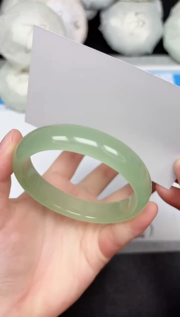 未镶嵌手镯石英质玉74-56