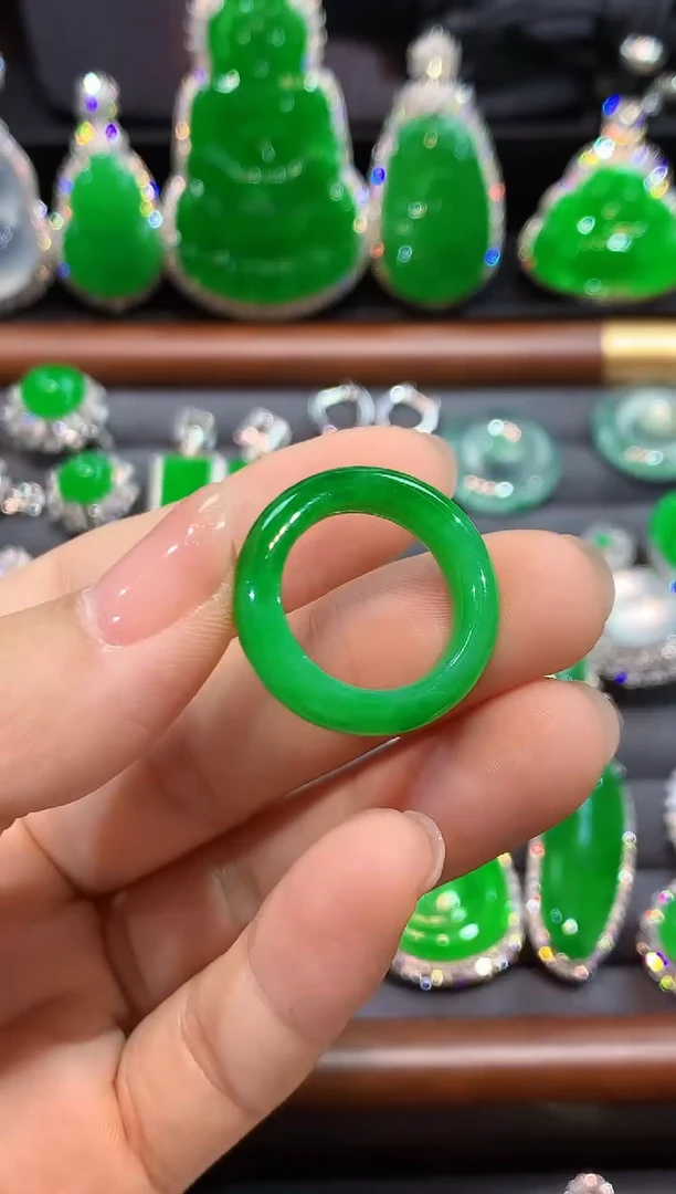 未镶嵌戒圈翡翠青*戒圈