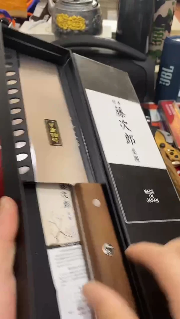 瓷片闪购商品 如图所示