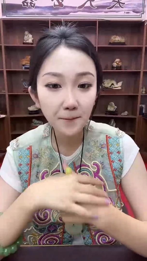 岫玉未镶嵌手串手串