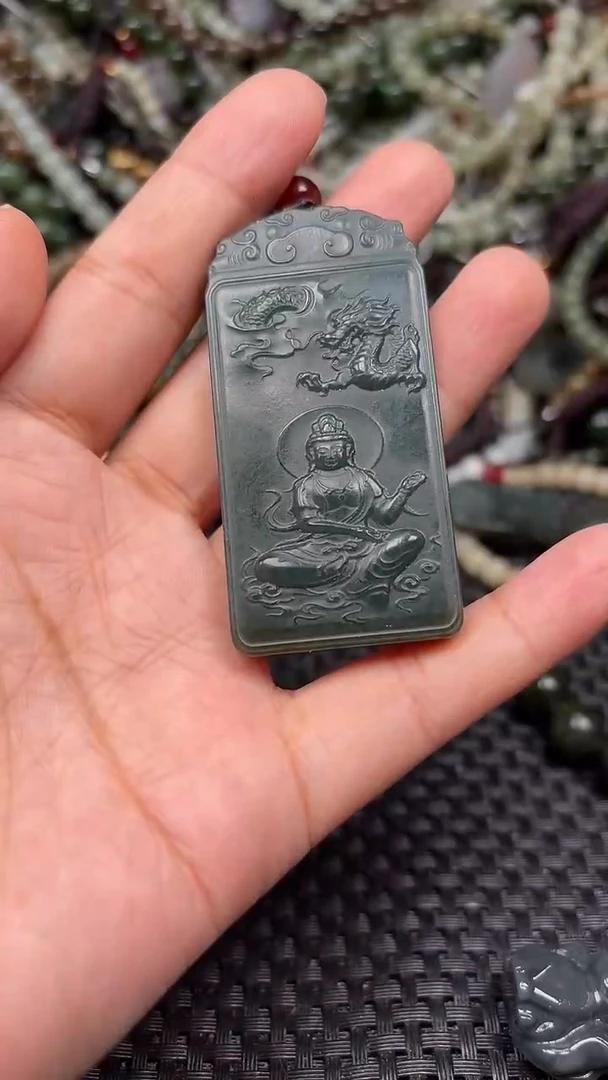 颈饰未镶嵌和田玉1