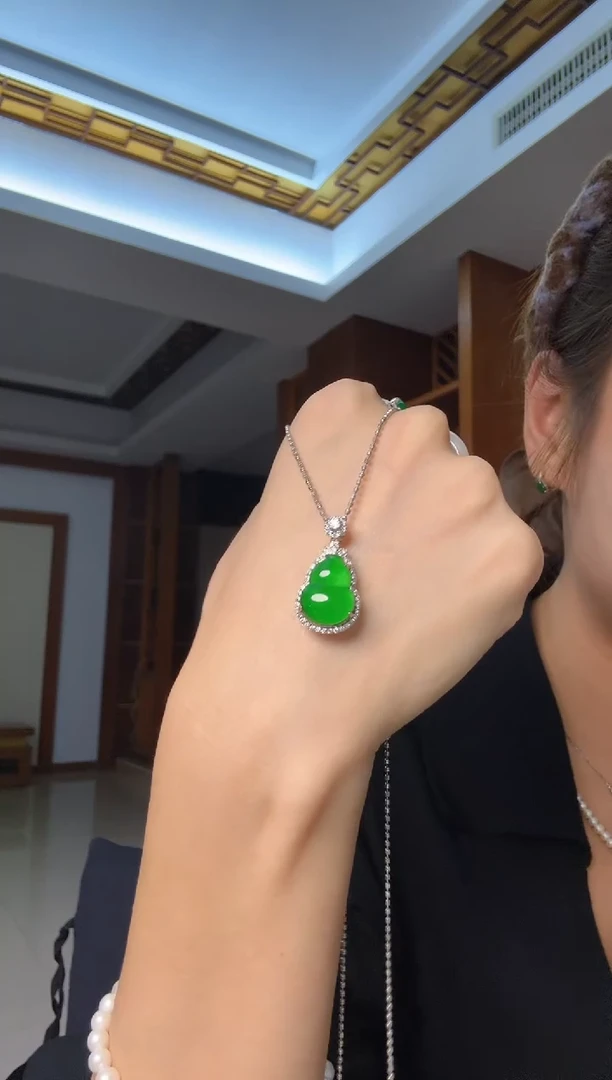 吊坠(不含链)未镶嵌翡翠天然翡翠吊坠