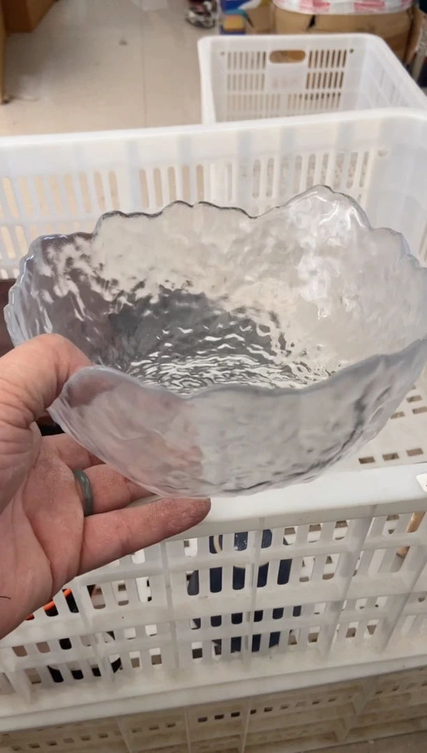 无运费险有瑕疵的摄影的产品有使用过的痕迹有点脏介意勿拍