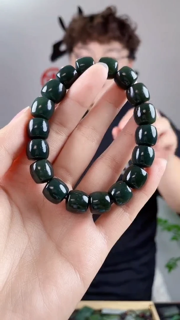 和田玉未镶嵌颈饰拍一发一，多样性发货