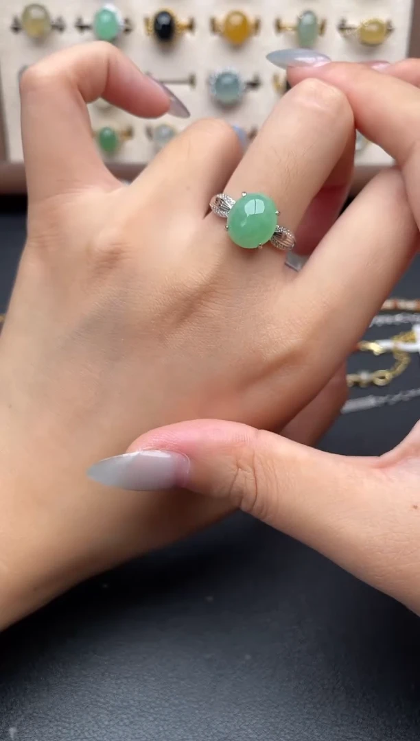 翡翠戒指银S925镶嵌一物一证一礼盒