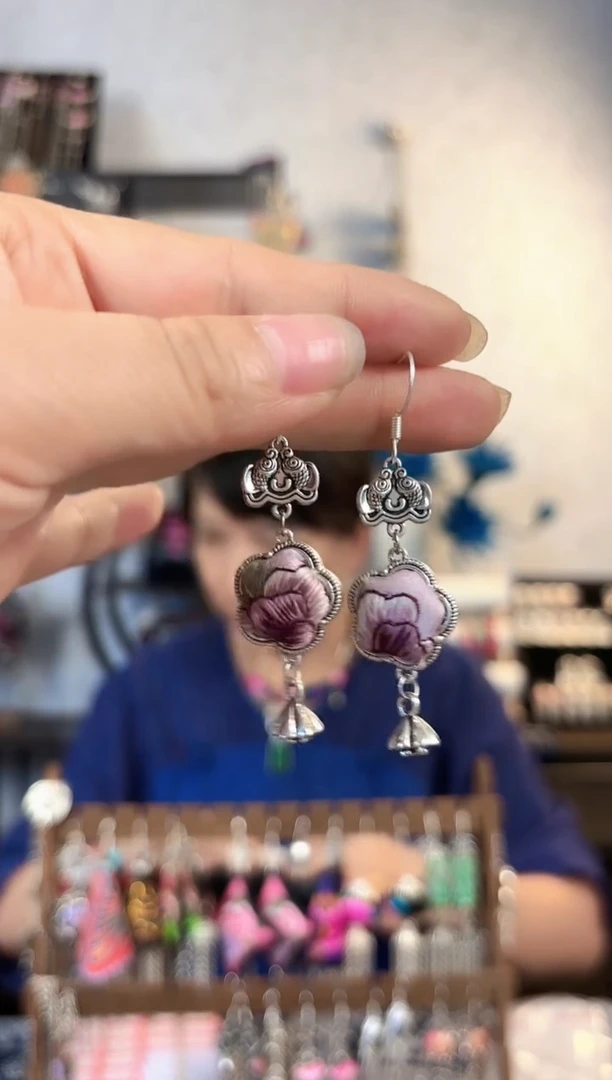 织绣彩云南阁非遗老绣饰品115