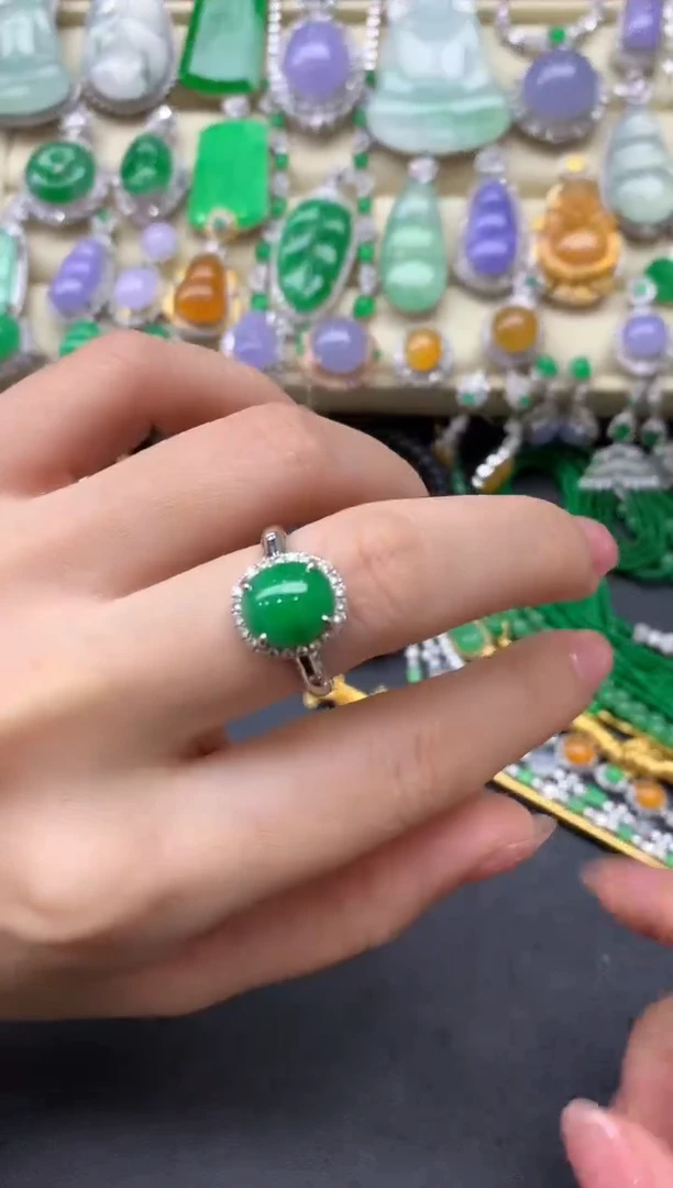 【闪购商品】翡翠戒指18K金镶嵌332中国好珍宝