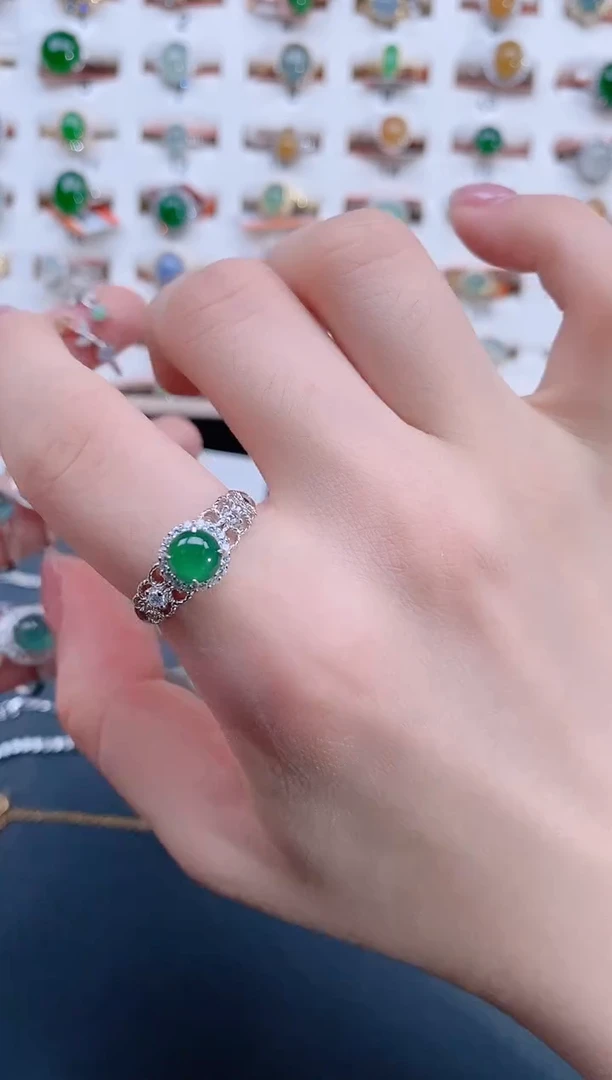 翡翠戒指银S925镶嵌天然翡翠