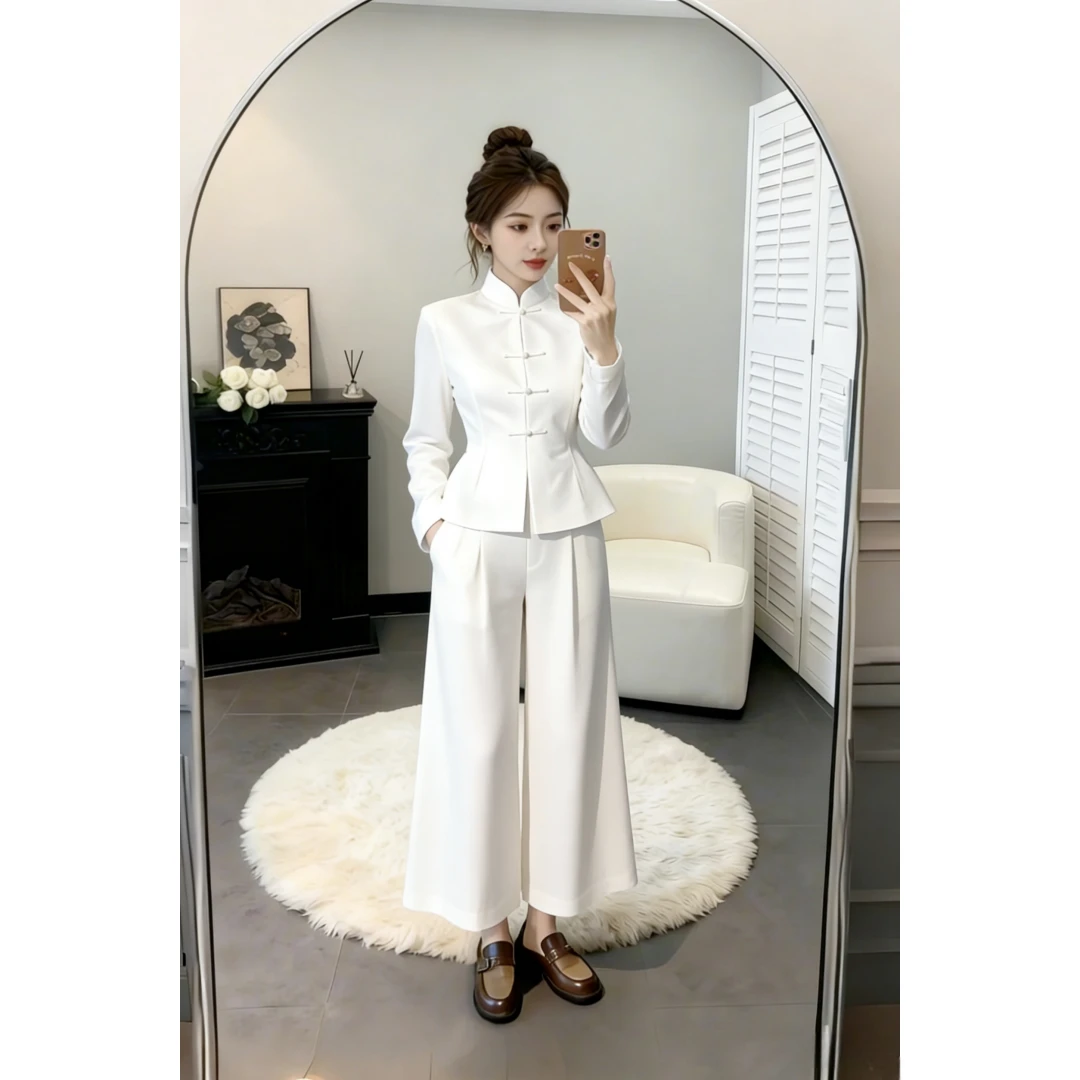 新中式国风穿搭套装2025开春高端爆款气质干练通勤白色上衣两件套