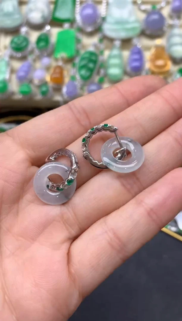 【闪购商品】翡翠颈饰18K金镶嵌286中国好珍宝