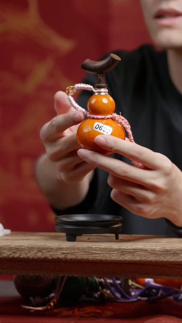 697号大漆葫芦一物一拍拍拍退退限购拉黑