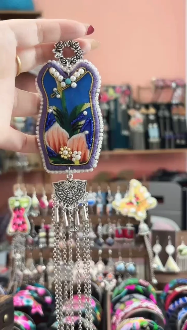 织绣艺枝独绣手工饰品161