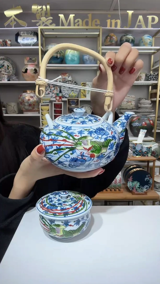 陶瓷茶壶一只装装